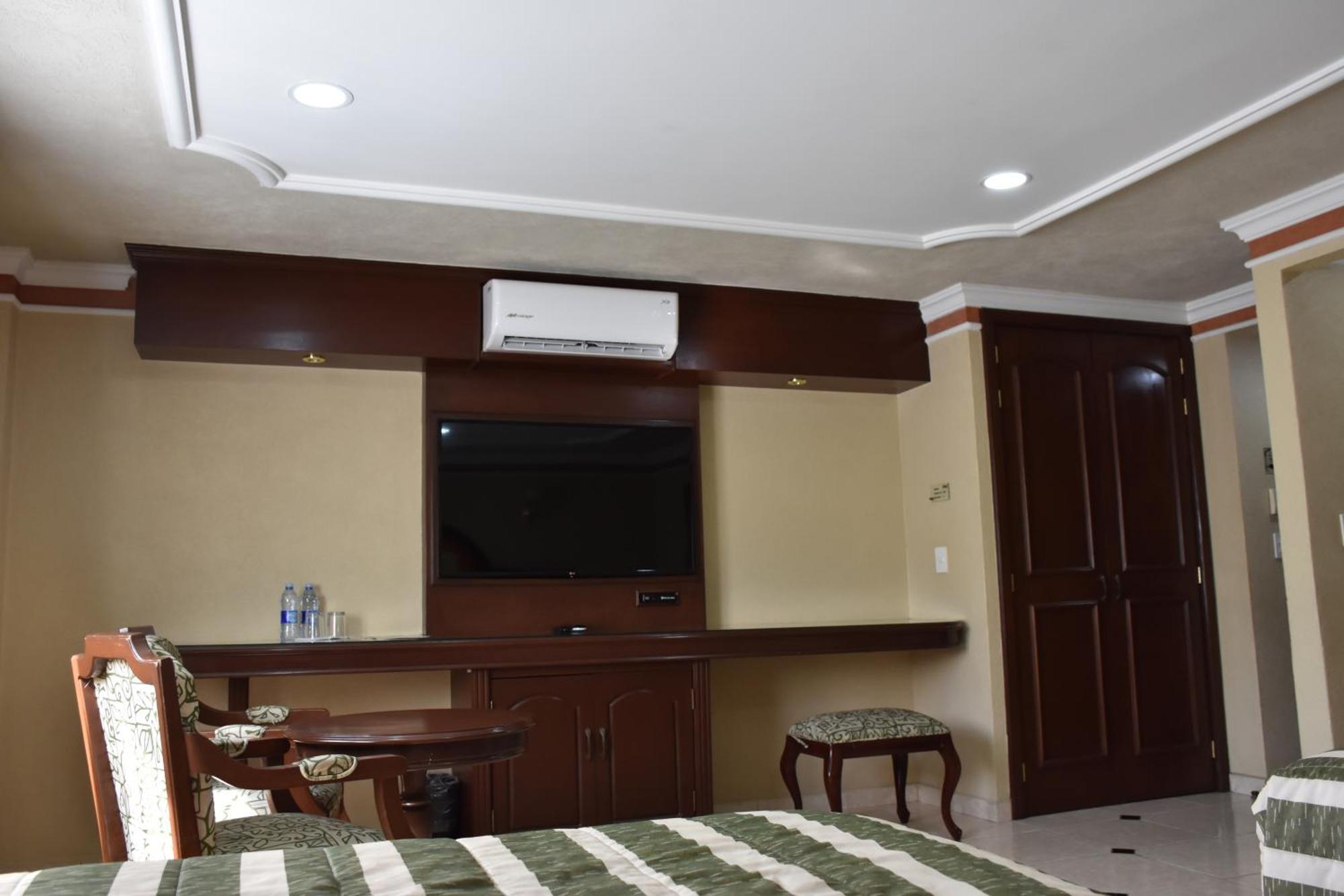 Executive Queen Room,1008962074:JPEG