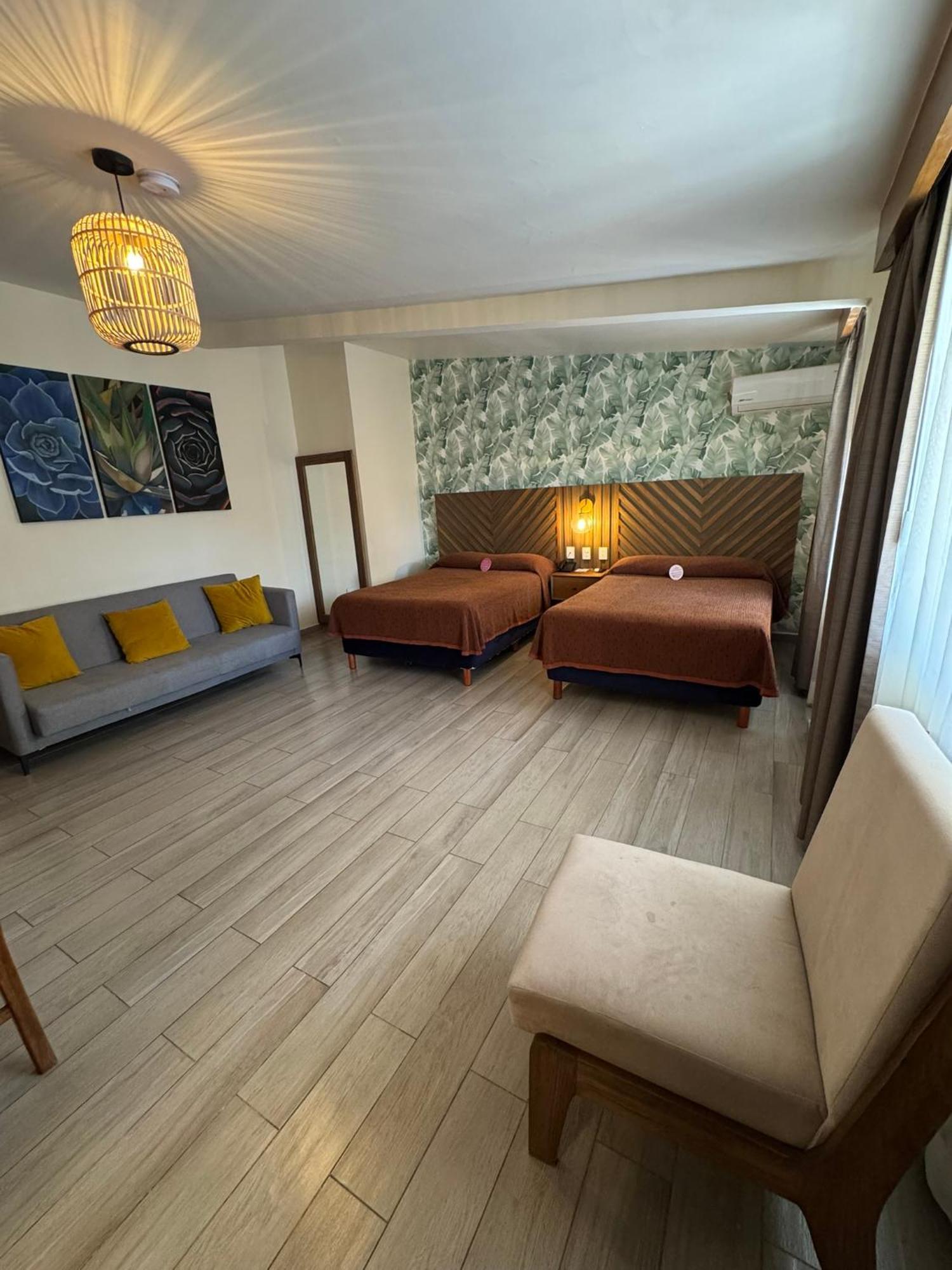 Junior Suite,1698044988:JPEG